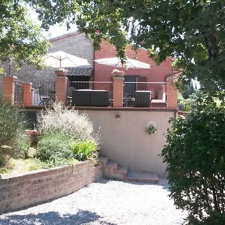 Pensjonat Il Casale Del Ra Tuoro sul Trasimeno Zewnętrze zdjęcie