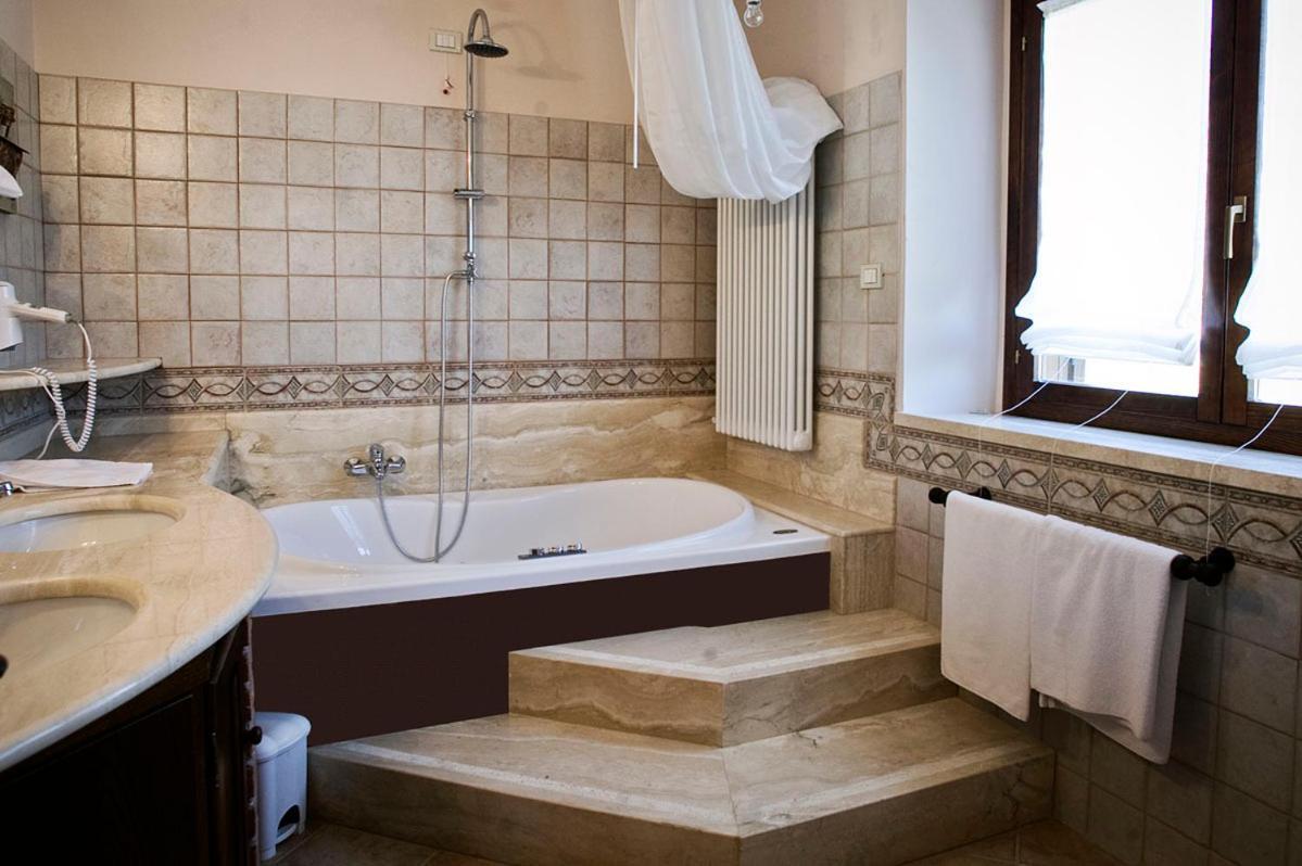 Pensjonat Il Casale Del Ra Tuoro sul Trasimeno Pokój zdjęcie